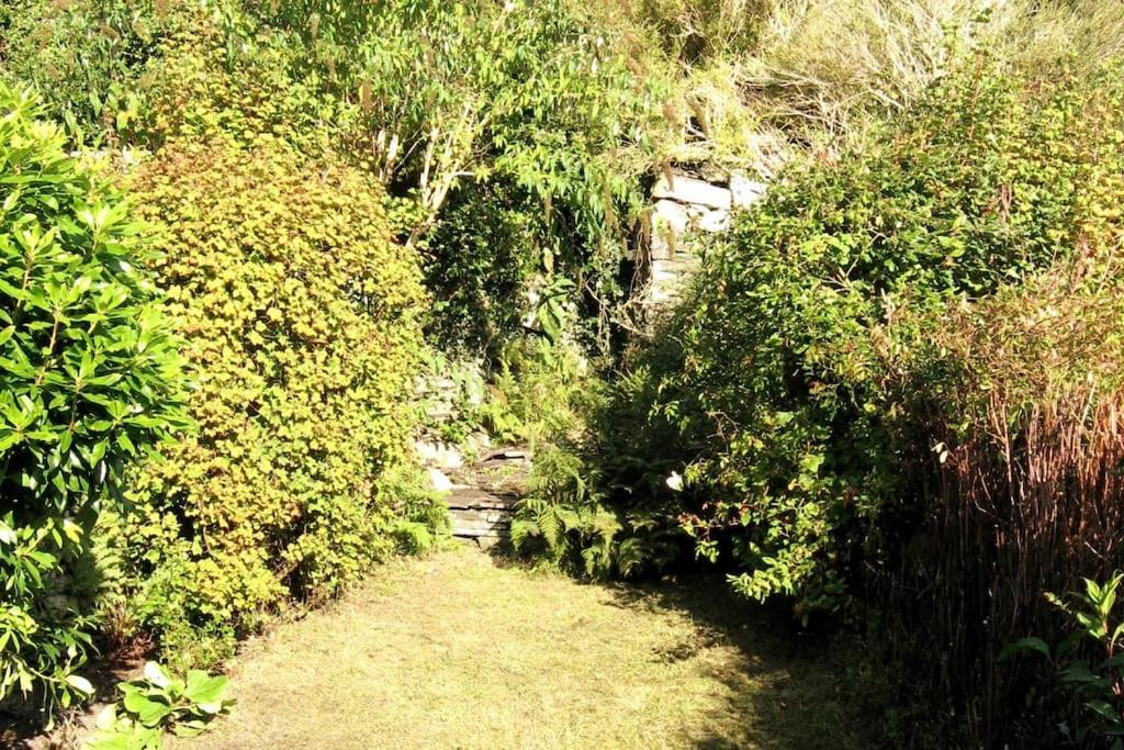 Welsh Holiday Home Sleeps 5 Close To Beaches & Mountains Nantlle Exterior photo